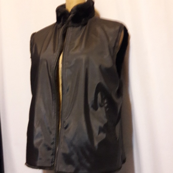 Plush faux fur Vest reversible w pockets Dark bro - Picture 6 of 8